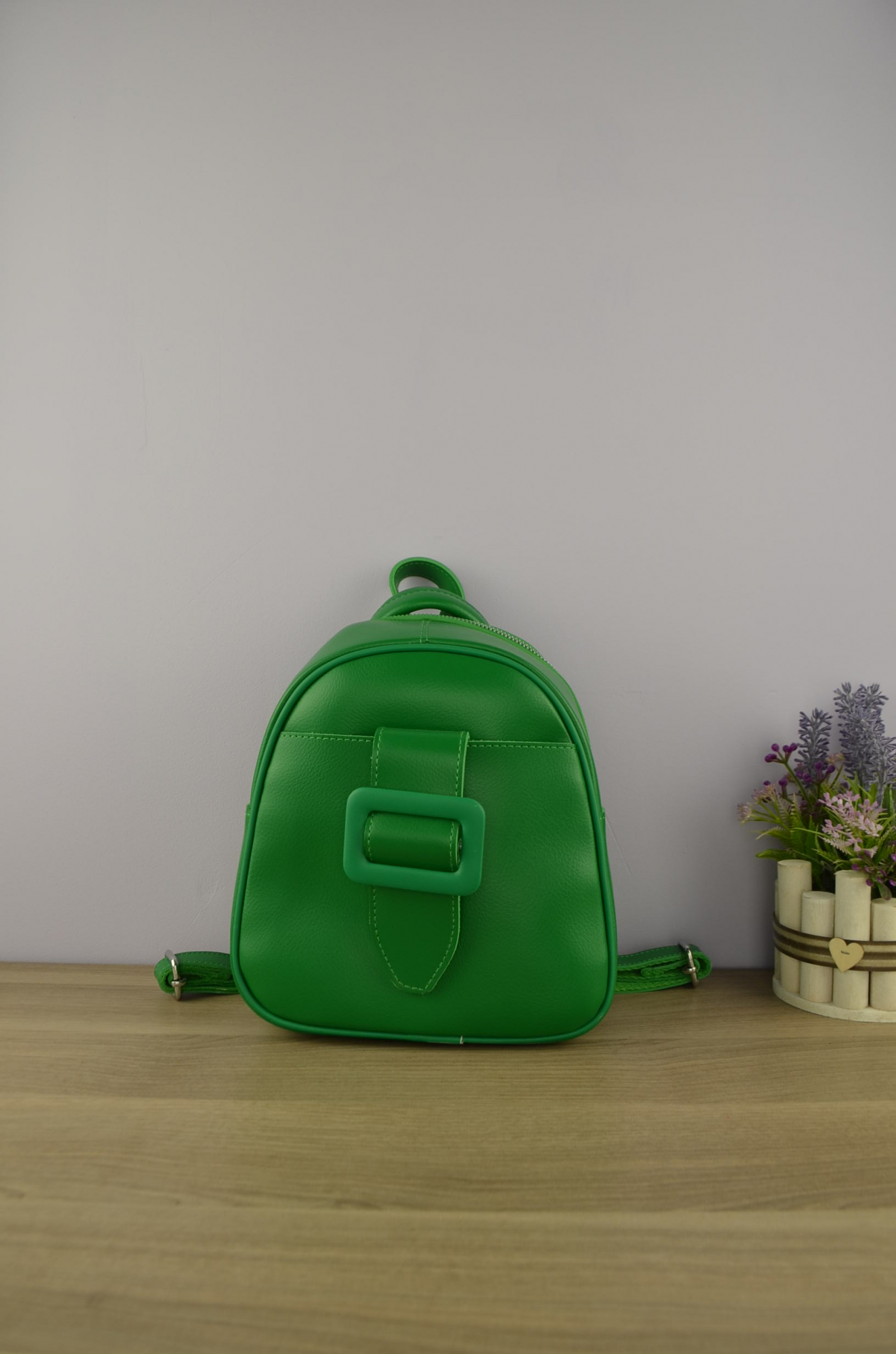 картинка Женская сумка - рюкзак зеленая
